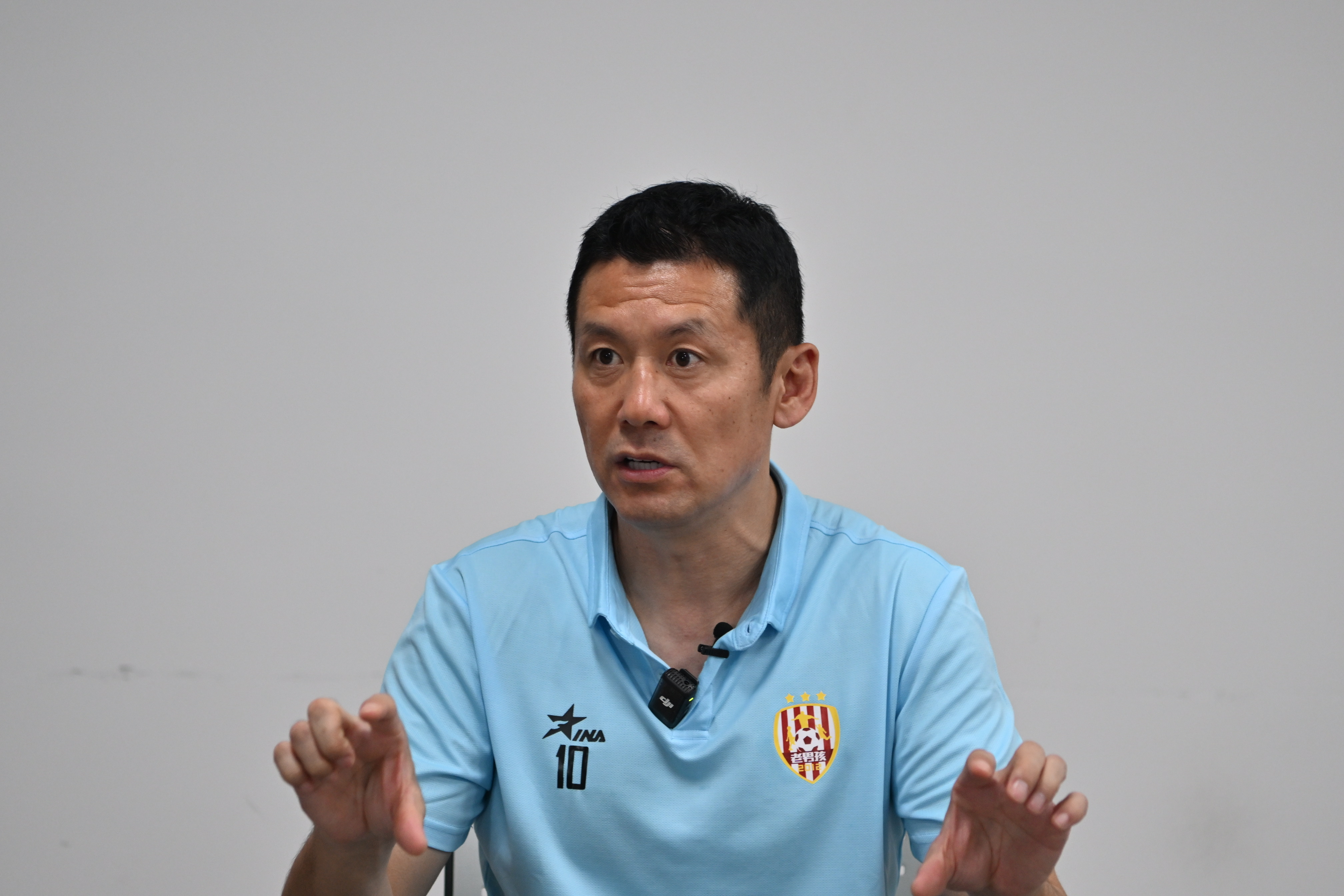 开云体育平台APP-著名教练担任国家队顾问，提升训练水平