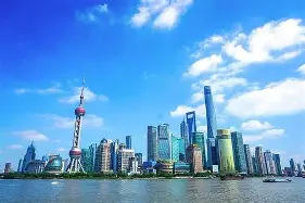上海男篮主力受伤，团队齐心协力的简单介绍