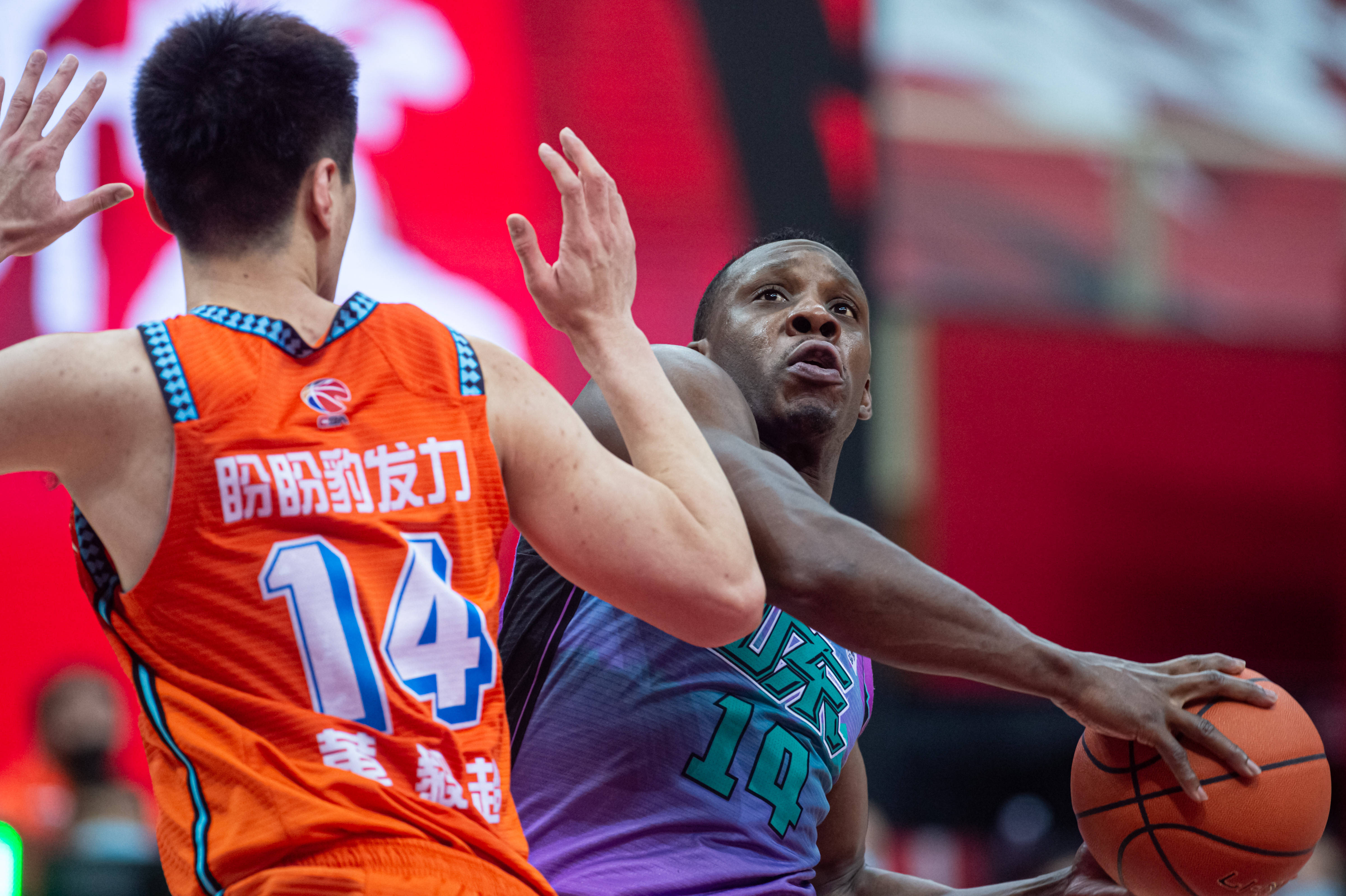 山东西王队在内蒙古垦利队取得胜利 山东西王队在内蒙古垦利队取得胜利