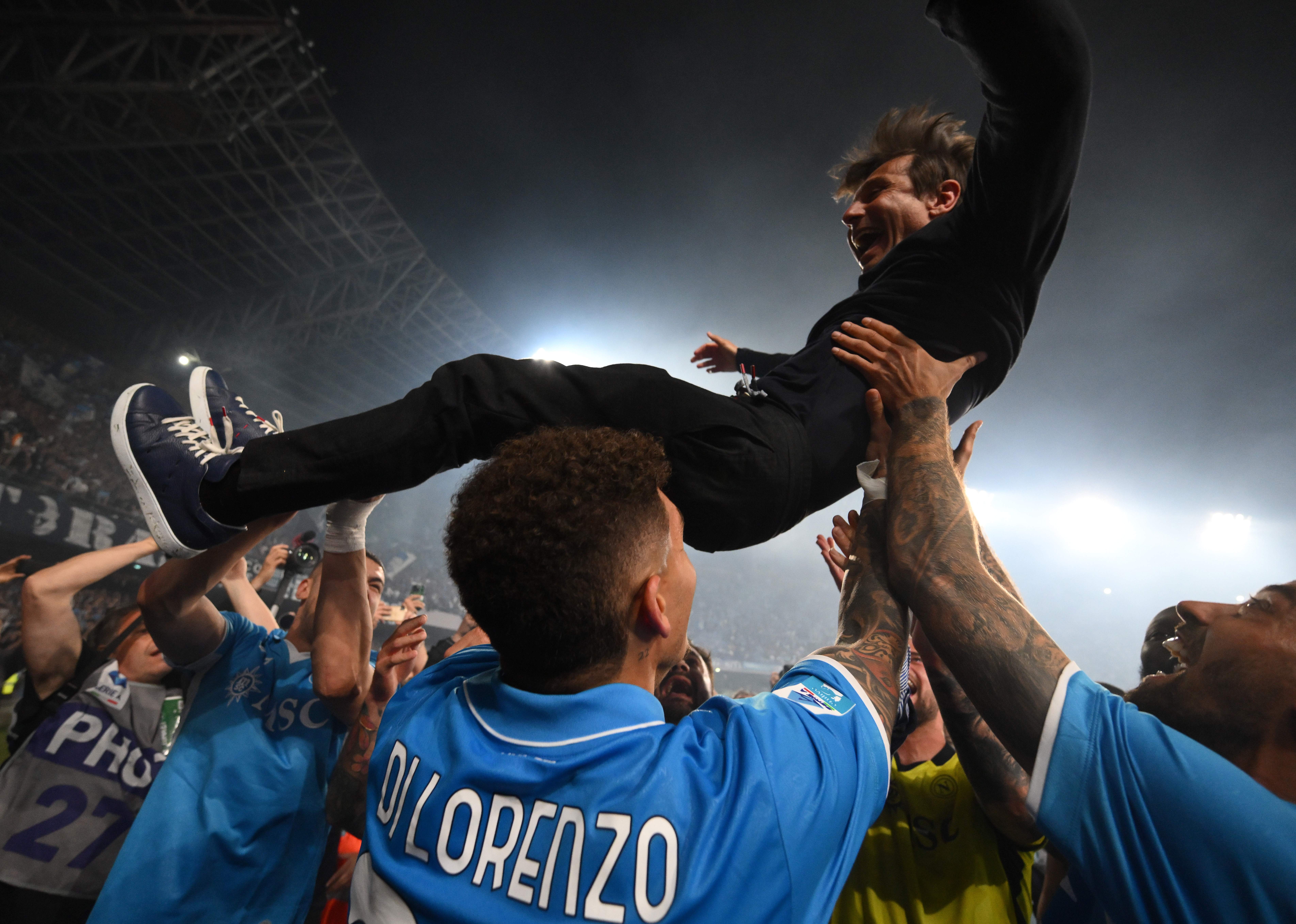 那不勒斯客场胜尤文图斯,豪取联赛冲击三连胜的简单介绍 那不勒斯客场胜尤文图斯,豪取联赛冲击三连胜的简单介绍