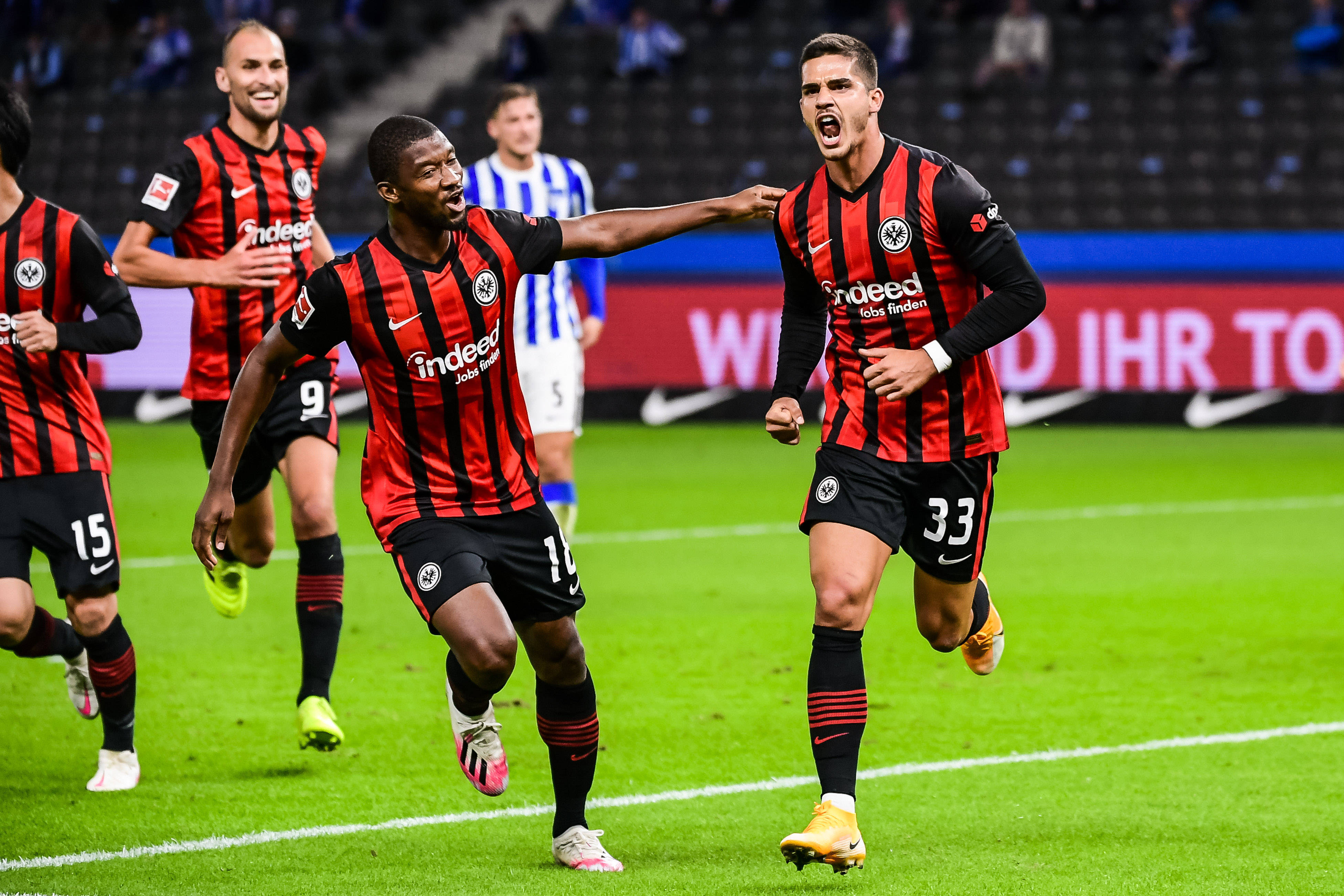 奥格斯堡足球队在比赛中大胜对手获胜 奥格斯堡足球队在比赛中大胜对手获胜