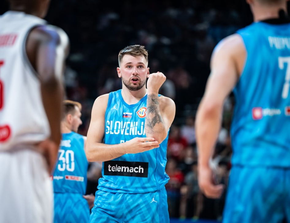 MAD碾压JDG,Hanssama关键团战开团秒人焦点之战淘汰赛,成为赛场最大亮点 MAD碾压JDG,Hanssama关键团战开团秒人焦点之战淘汰赛,成为赛场最大亮点