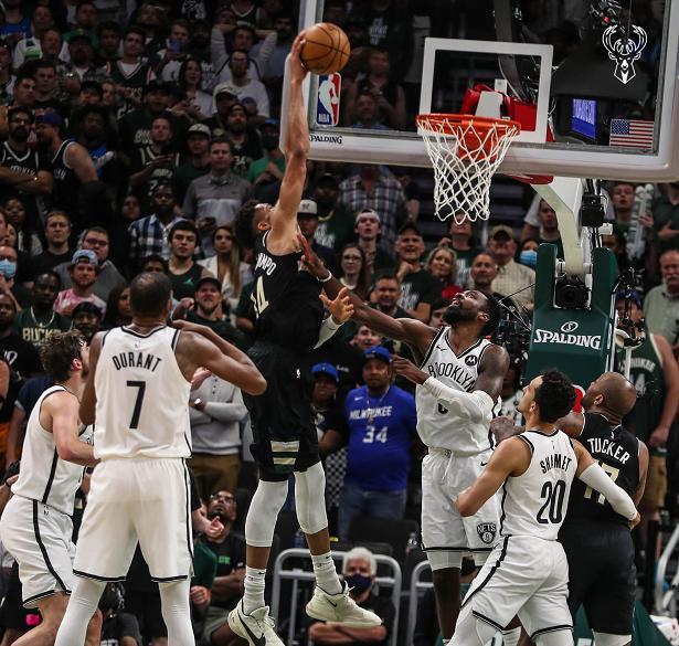 雄鹿击败篮网获得八连胜 雄鹿击败篮网获得八连胜