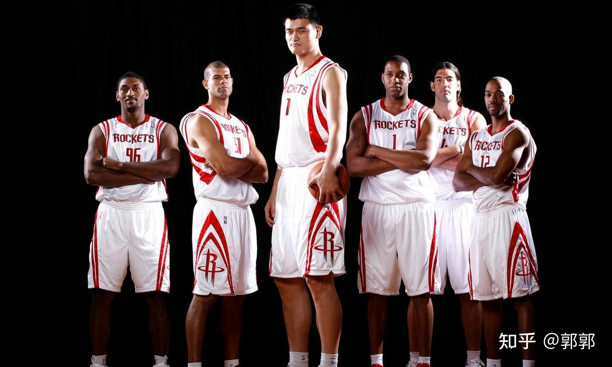 火箭队全队集体训练备战下一场比赛 火箭队全队集体训练备战下一场比赛