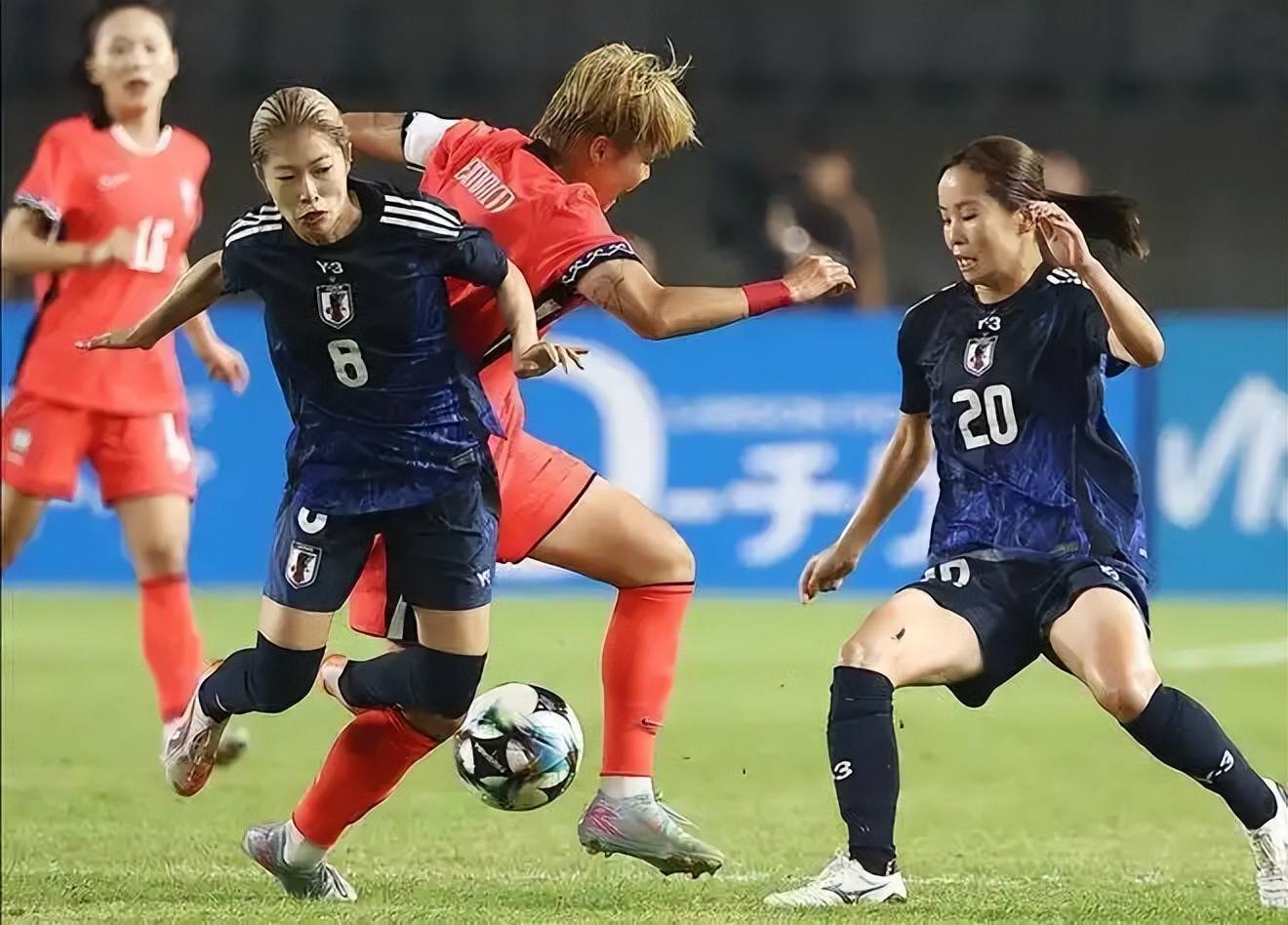 以色列女足欲逆袭战胜智利队