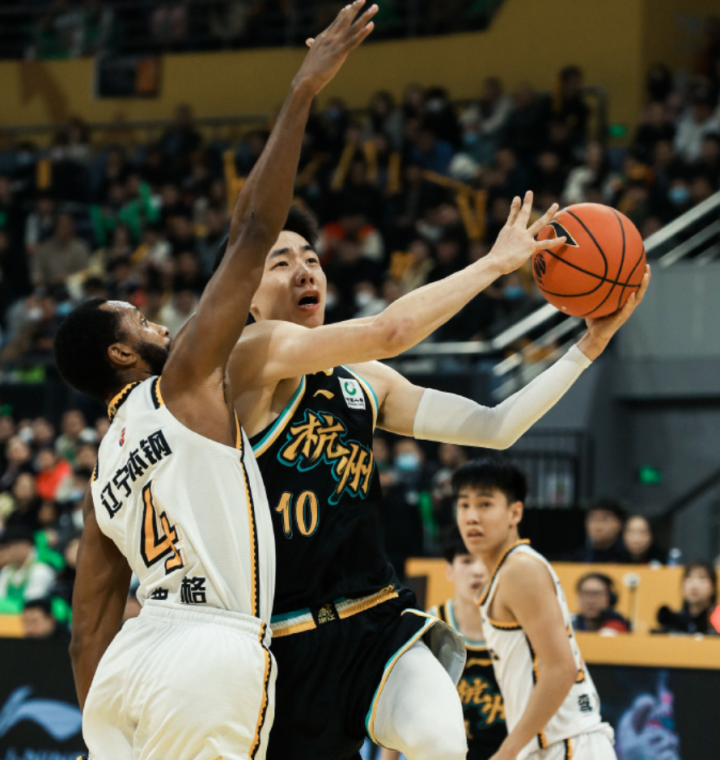 热血对决势必创造奇迹，期待着比赛的终极结果