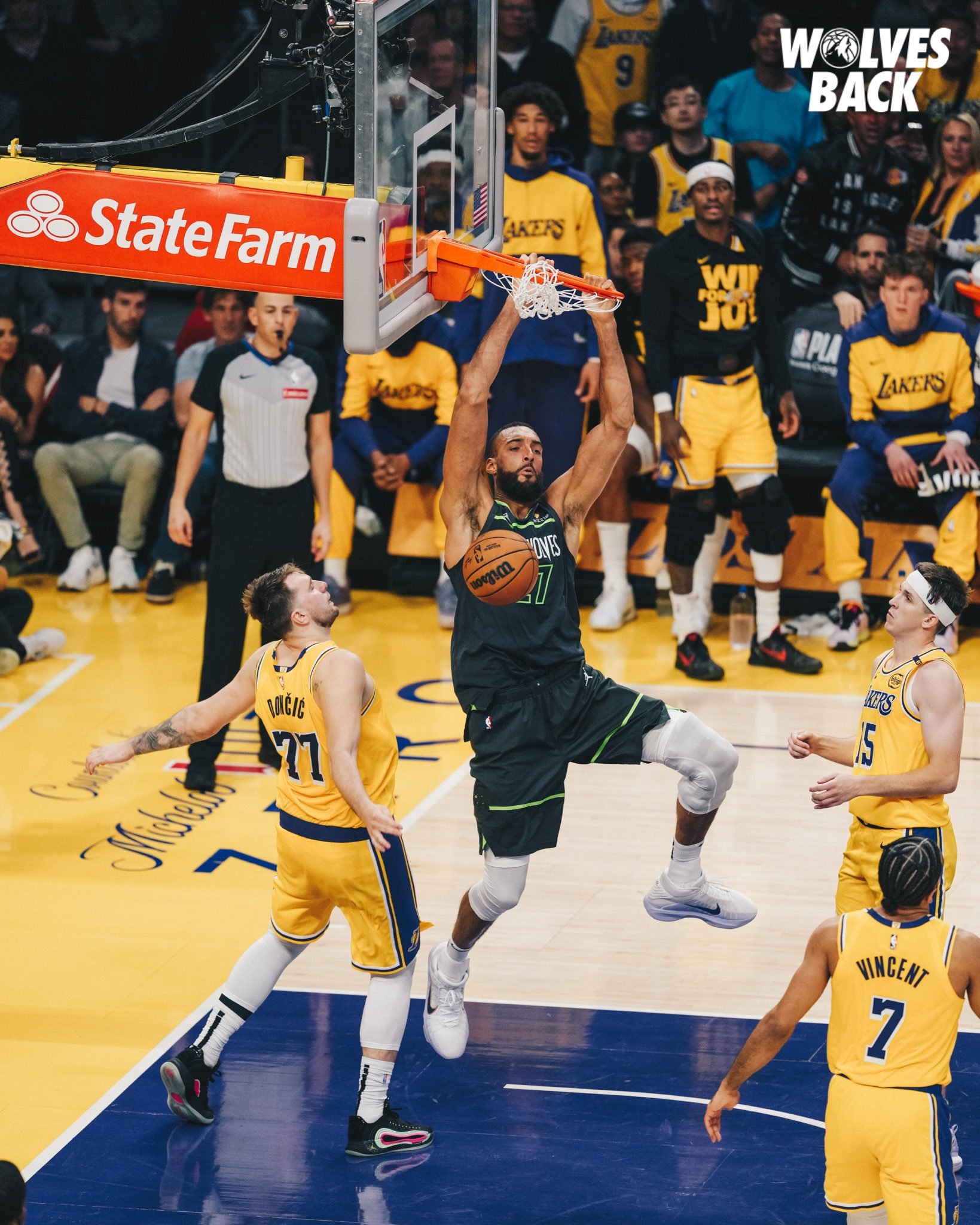 灰熊总裁现场观战，对球队前景充满信心的简单介绍