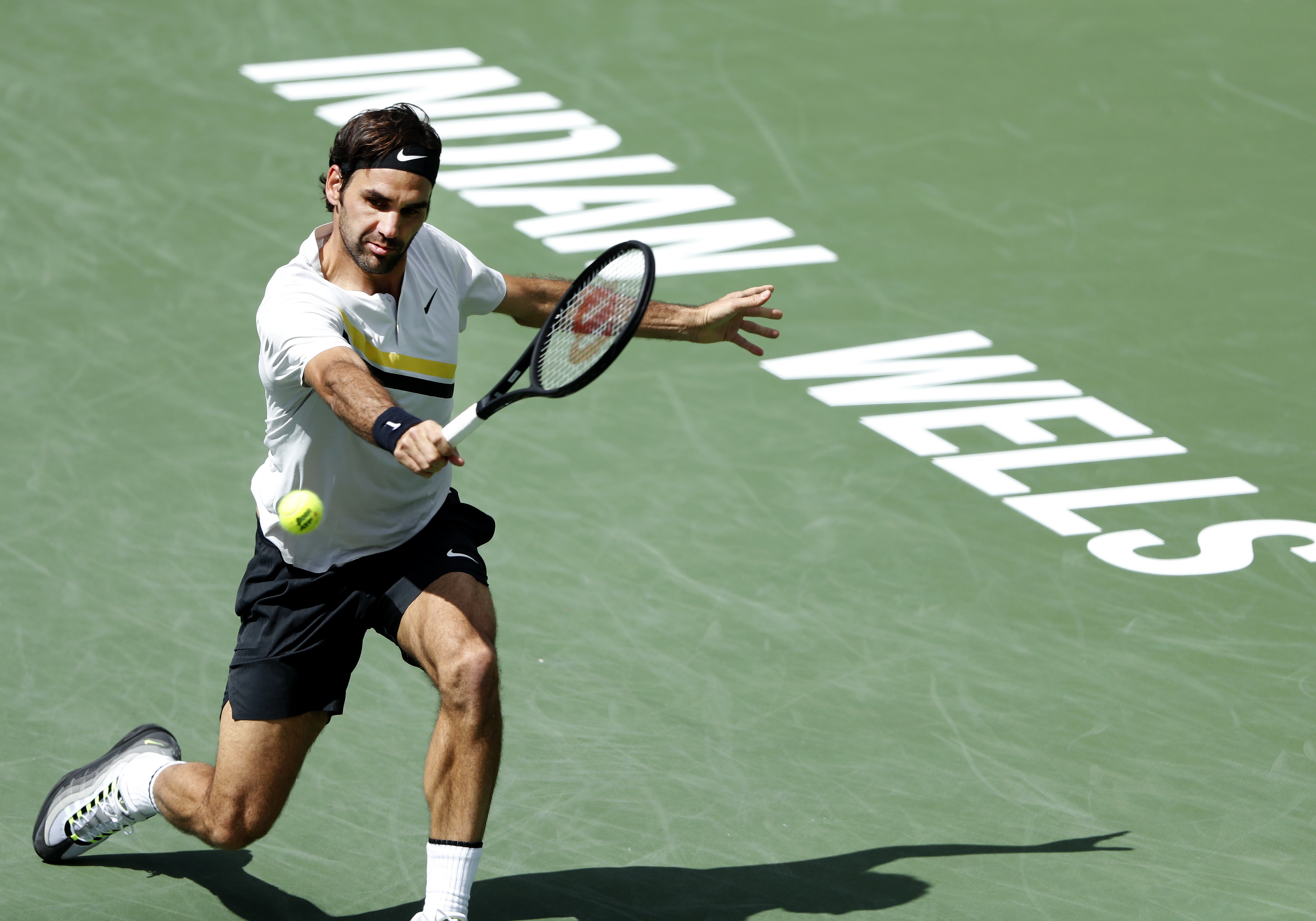 欧洲网球队鏖战世界网球队，费德勒制霸全场