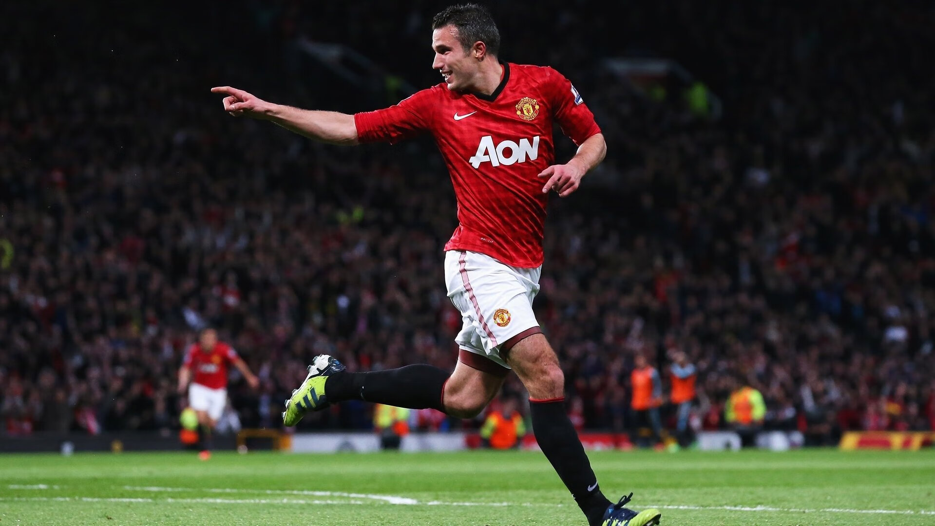 开云体育在线-赛场双响，三狮军团硬仗告捷，东瀛神童快攻破纪录