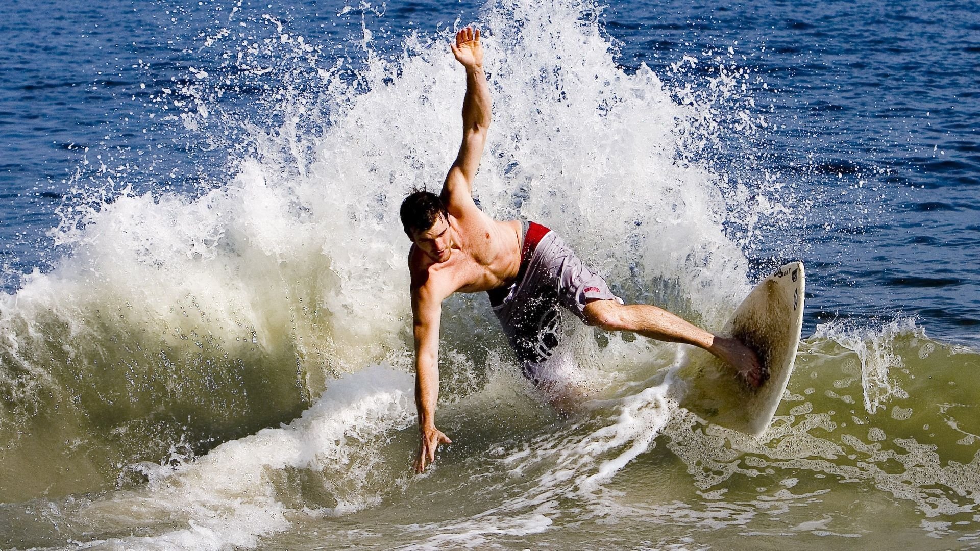 戈贝尔川剧变脸,末节翻盘山东队上演惊天逆转